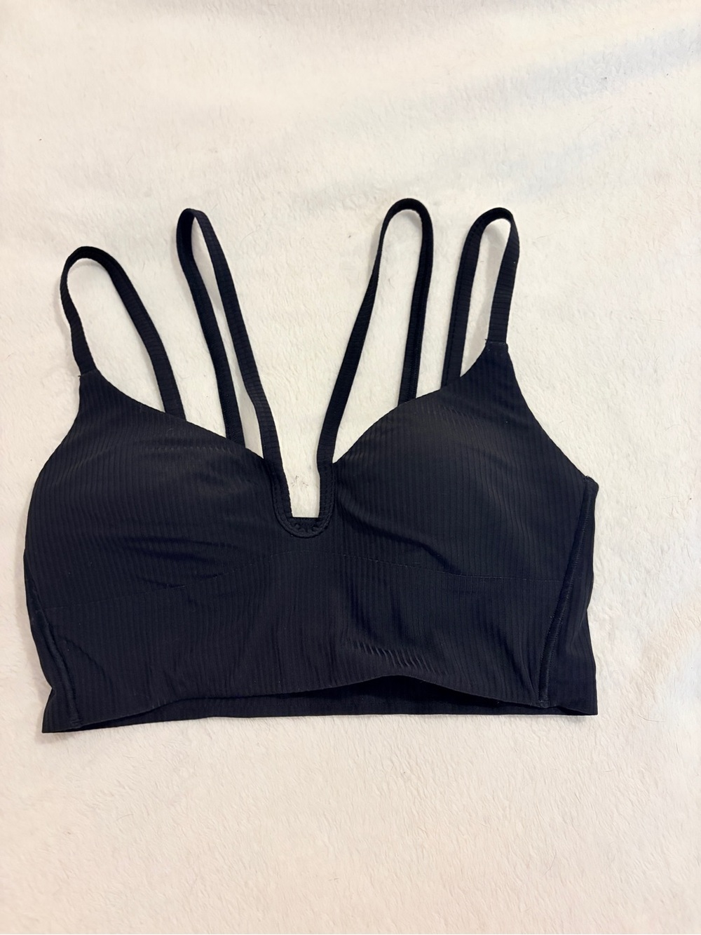 Lululemon strappy like a cloud bra 🖤☁️